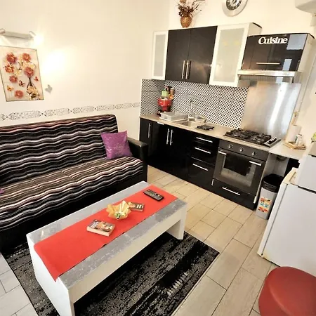 Appartamento Warm And Comfortable In Montmartre Parigi