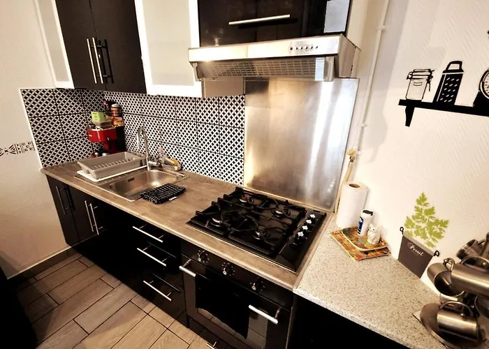 Warm And Comfortable In Montmartre